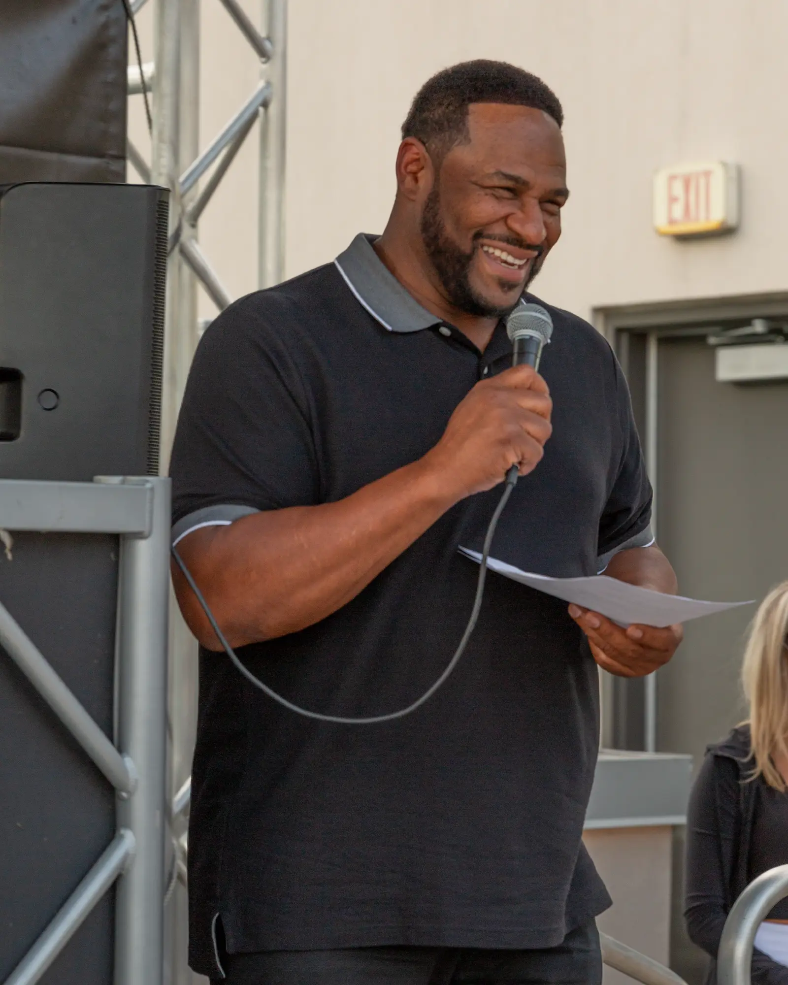 Jerome Bettis speaking at a foundation event